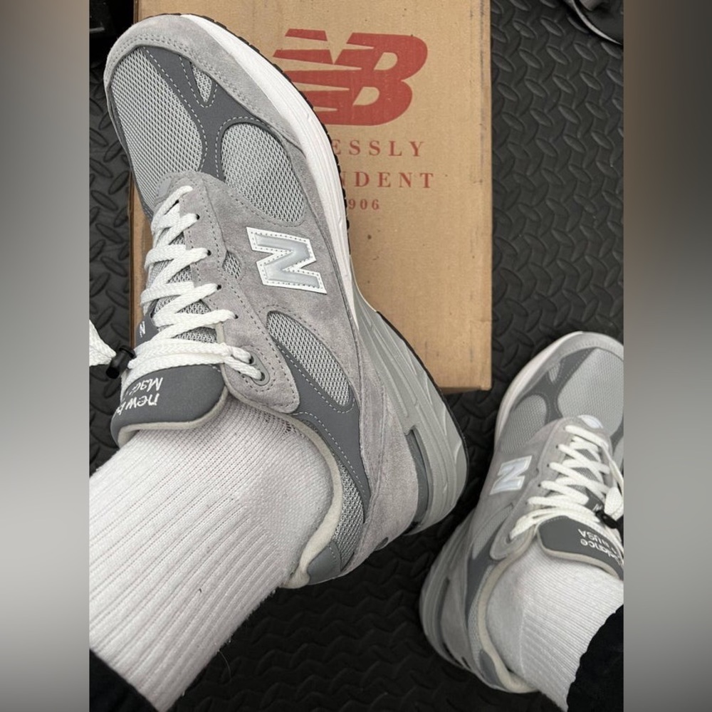 New Balance 993